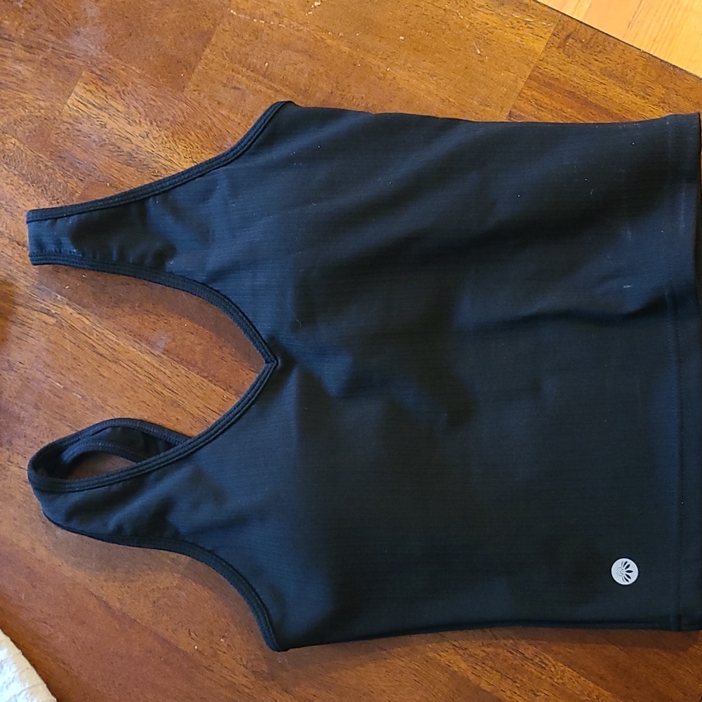 Small abi senita tank